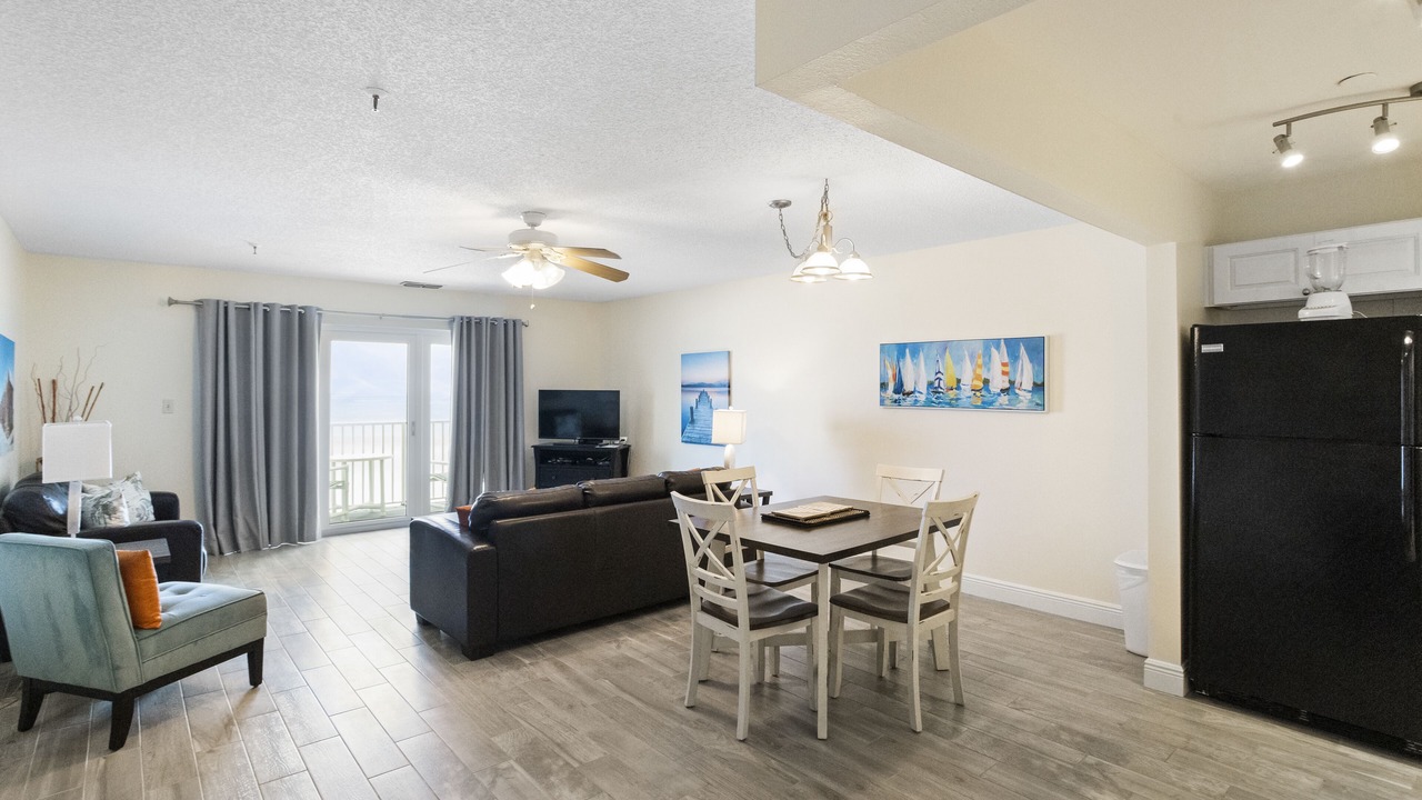Photo of Livingroom in Madeira Beach