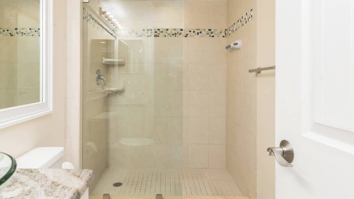 Photo of Bathroom in Tavernier