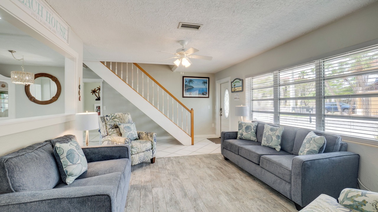 Photo of Livingroom in Holmes Beach