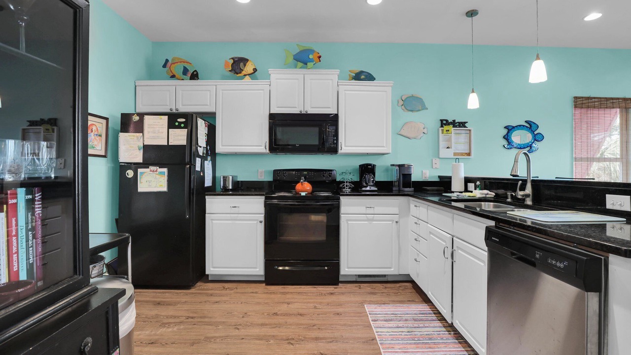 Photo of Kitchen in Oceanmarsh Subdivision