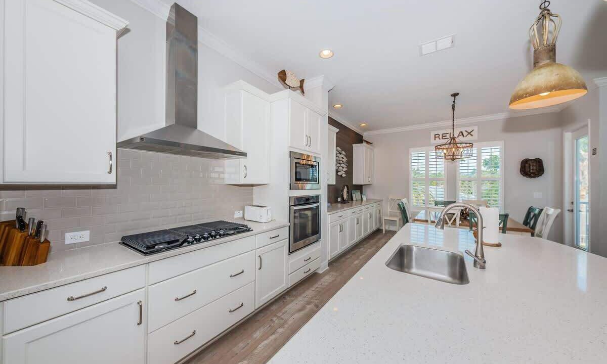 Photo of Kitchen in Redington Beach