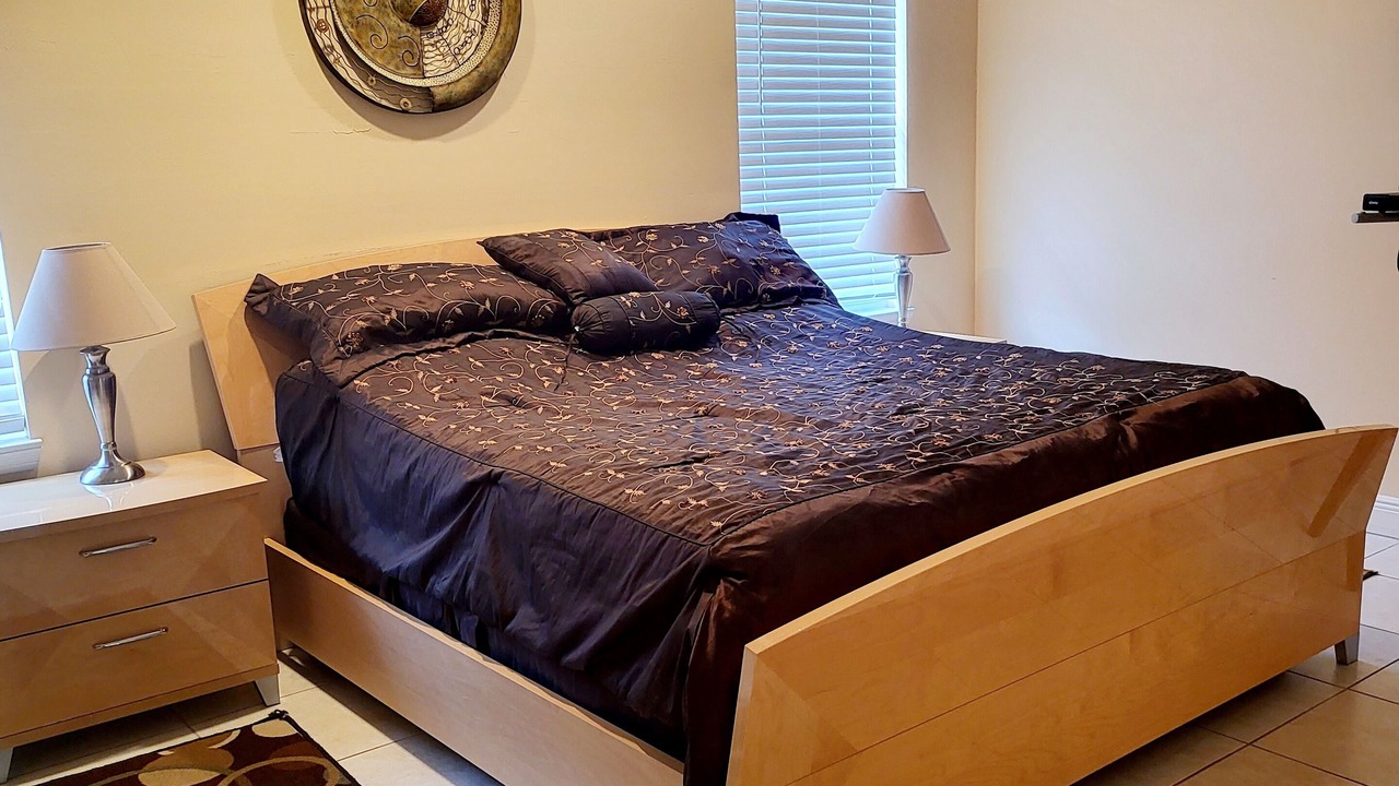 Photo of Bedroom in Naples Park