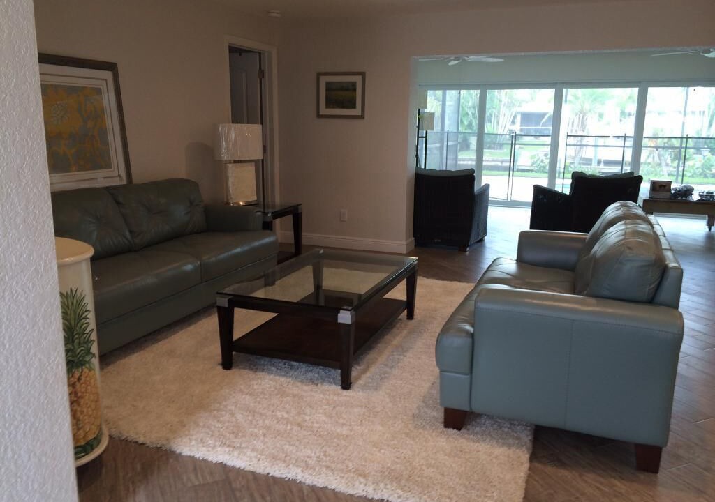 Photo of Livingroom in Yacht Club