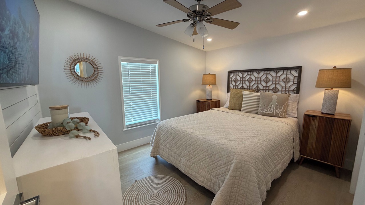 Photo of Bedroom in Cross Key Waterways