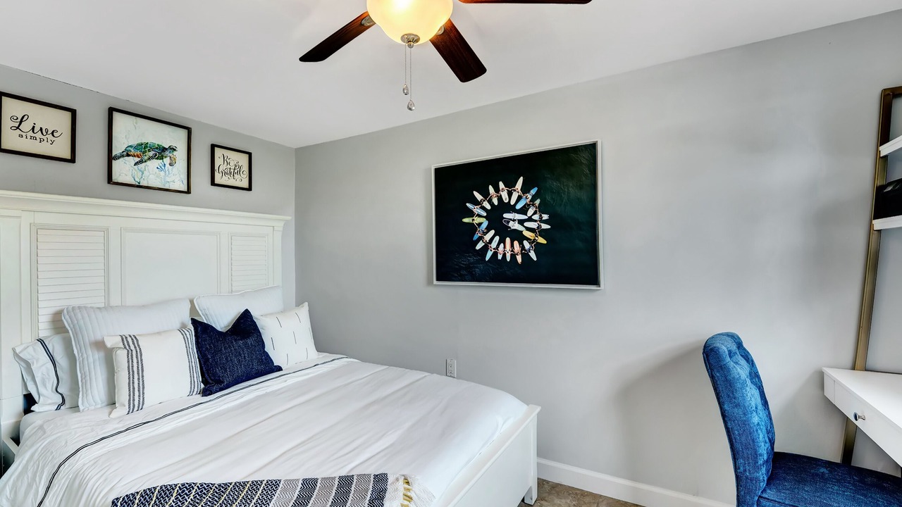 Photo of Bedroom in Briny Breezes