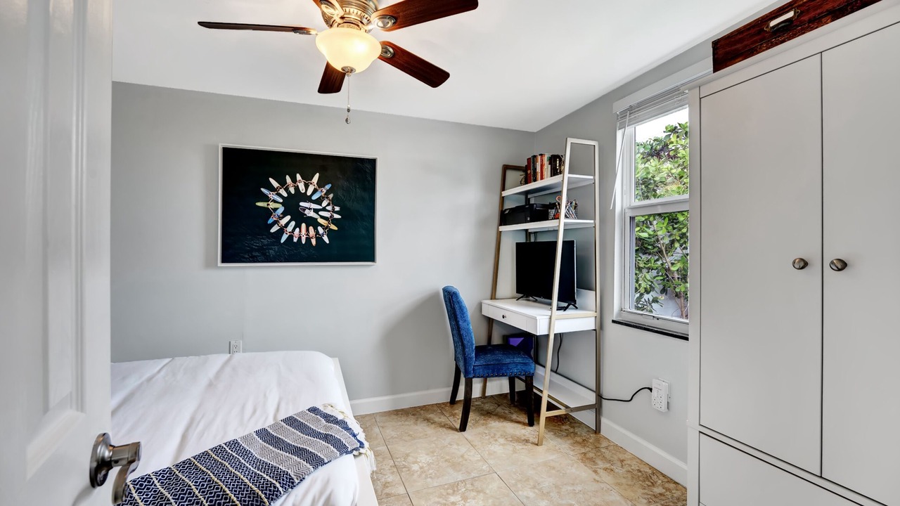 Photo of Bedroom in Briny Breezes