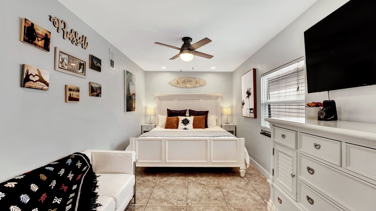 Photo of Bedroom in Briny Breezes