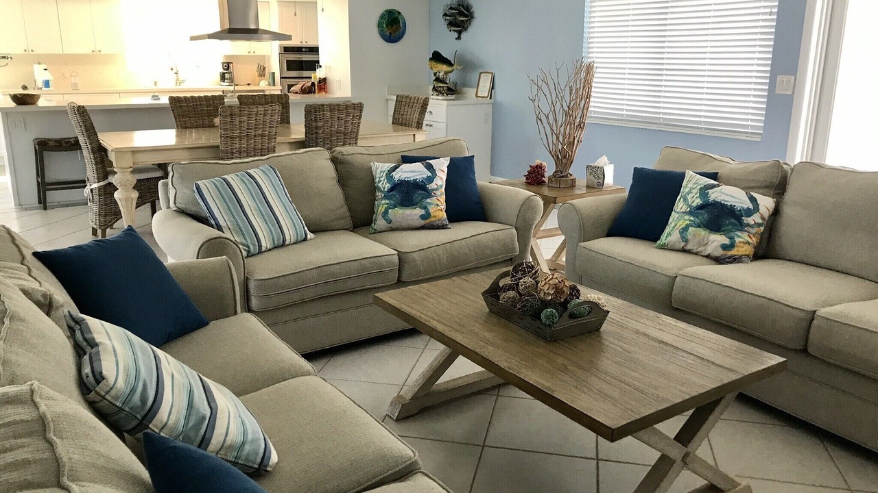 Photo of Livingroom in Farara Shores