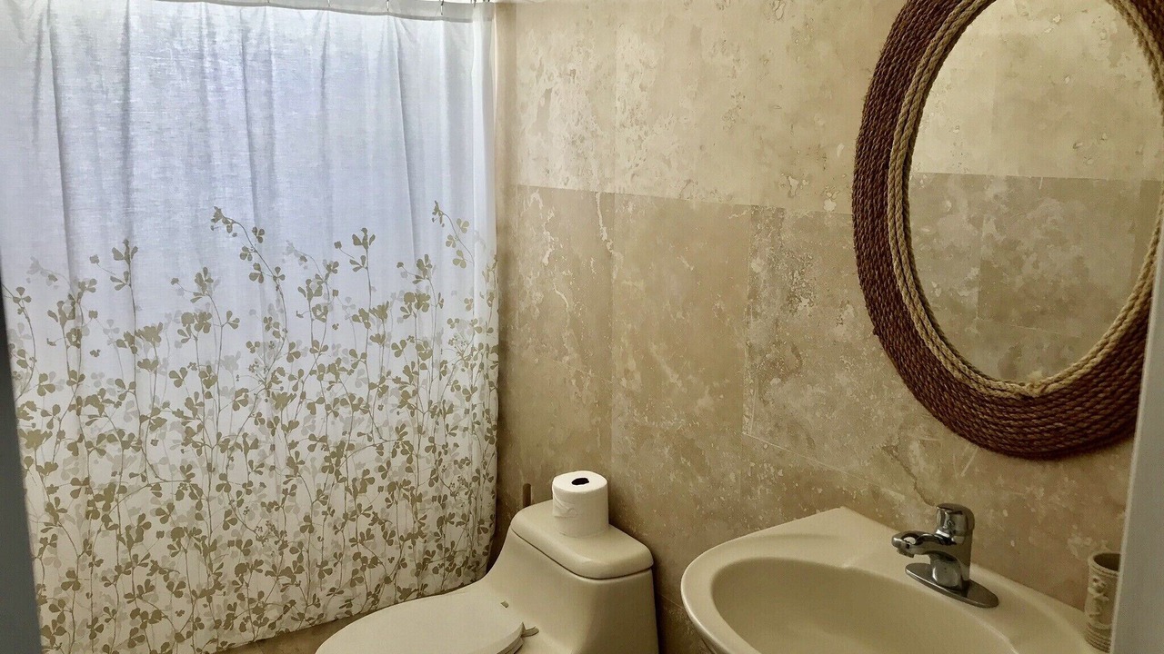 Photo of Bathroom in Farara Shores