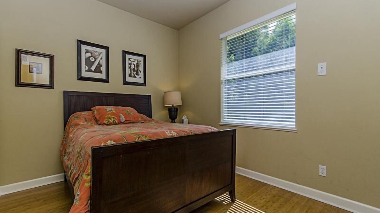 Photo of Bedroom in Willoughby Acres