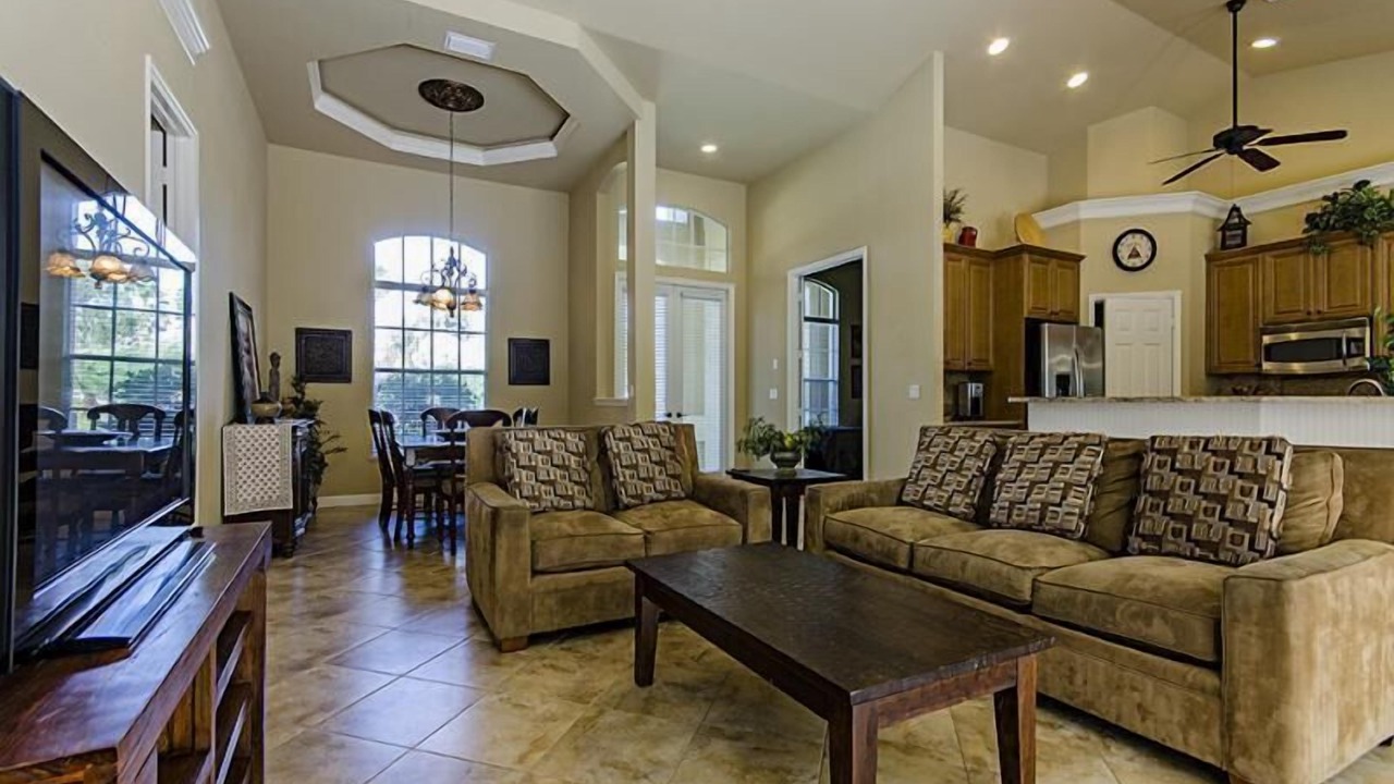 Photo of Livingroom in Willoughby Acres