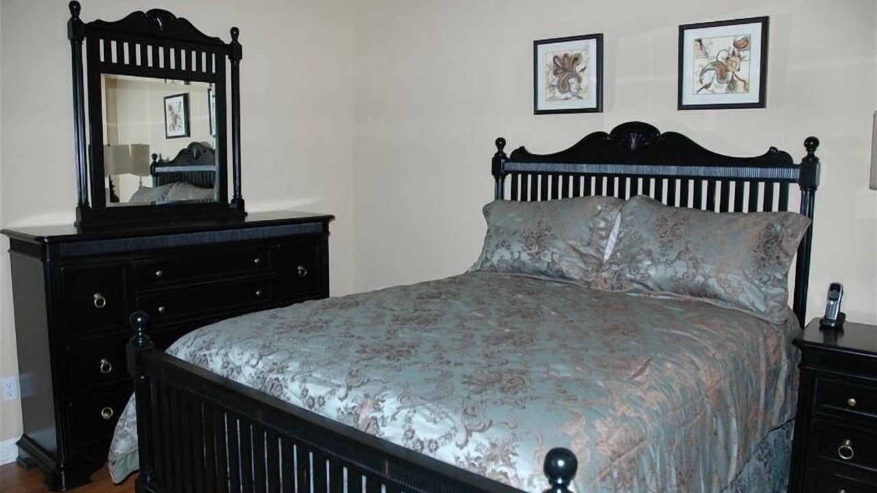Photo of Bedroom in Willoughby Acres