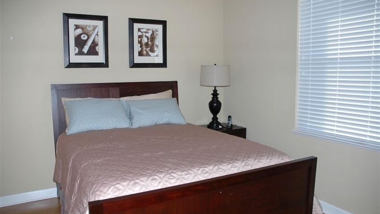 Photo of Bedroom in Willoughby Acres