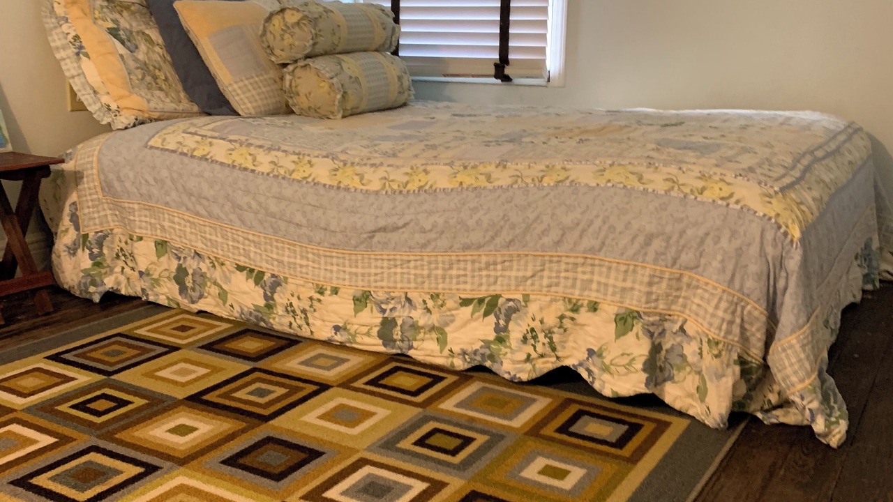 Photo of Bedroom in Historic Downtown Melbourne