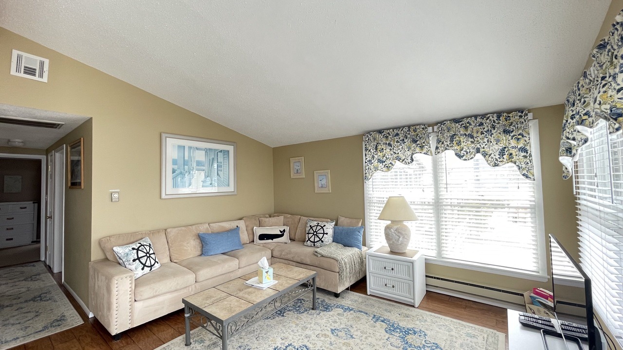 Photo of Livingroom in North Beach Haven