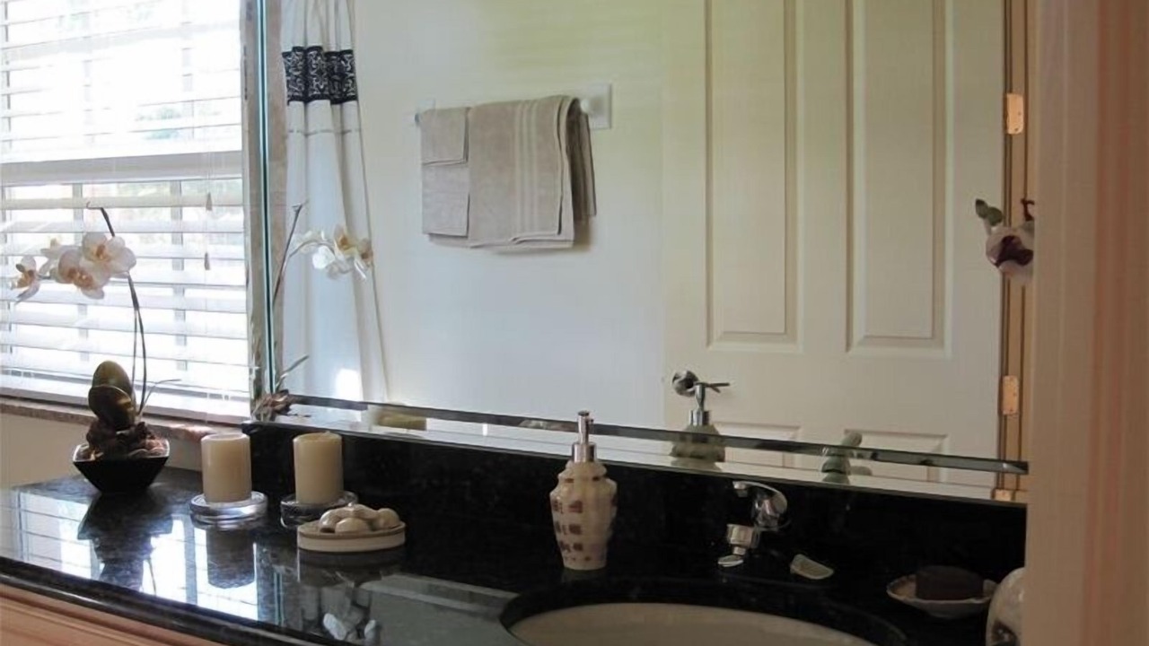 Photo of Bathroom in Naples