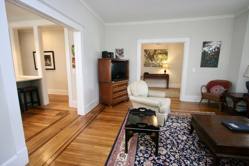 Photo of Livingroom in Cannonborough Elliotborough