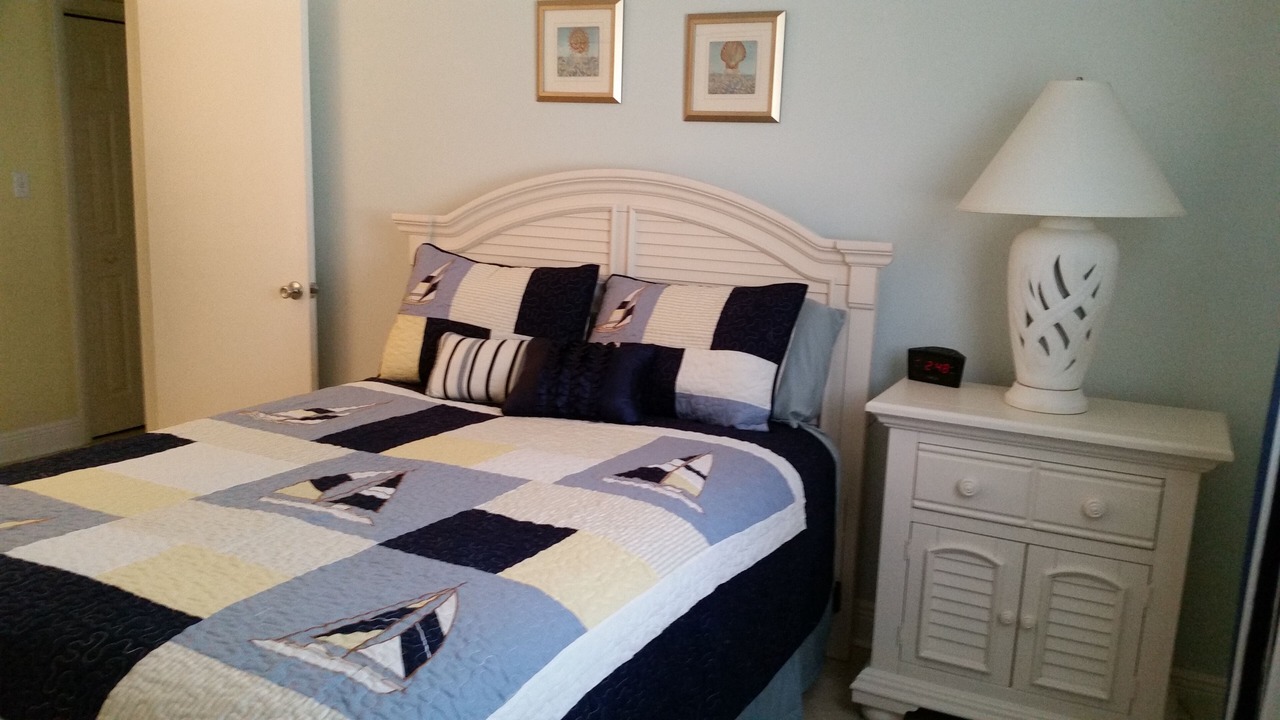 Photo of Bedroom in Naples Park