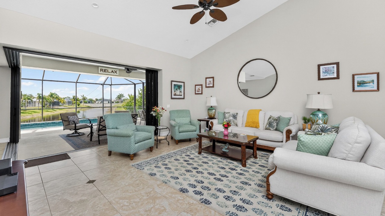 Photo of Livingroom in White Marsh