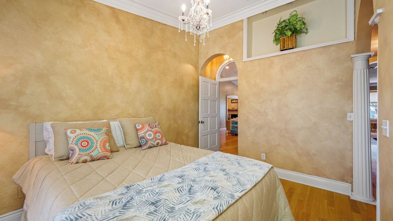 Photo of Bedroom in Redington Beach