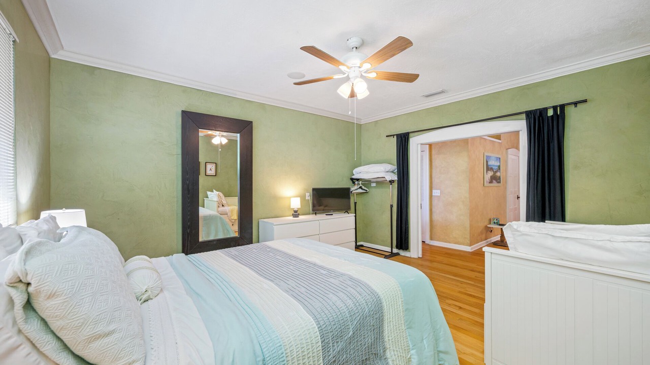 Photo of Bedroom in Redington Beach