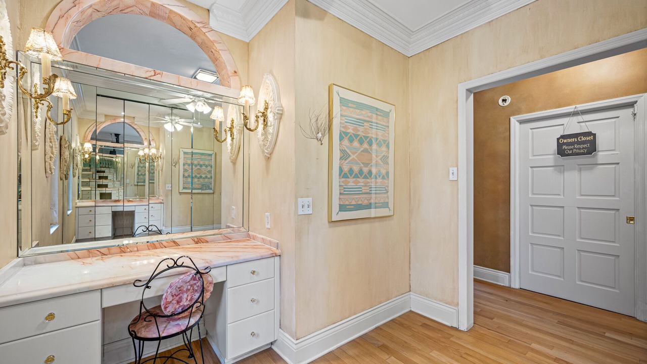 Photo of Bedroom in Redington Beach
