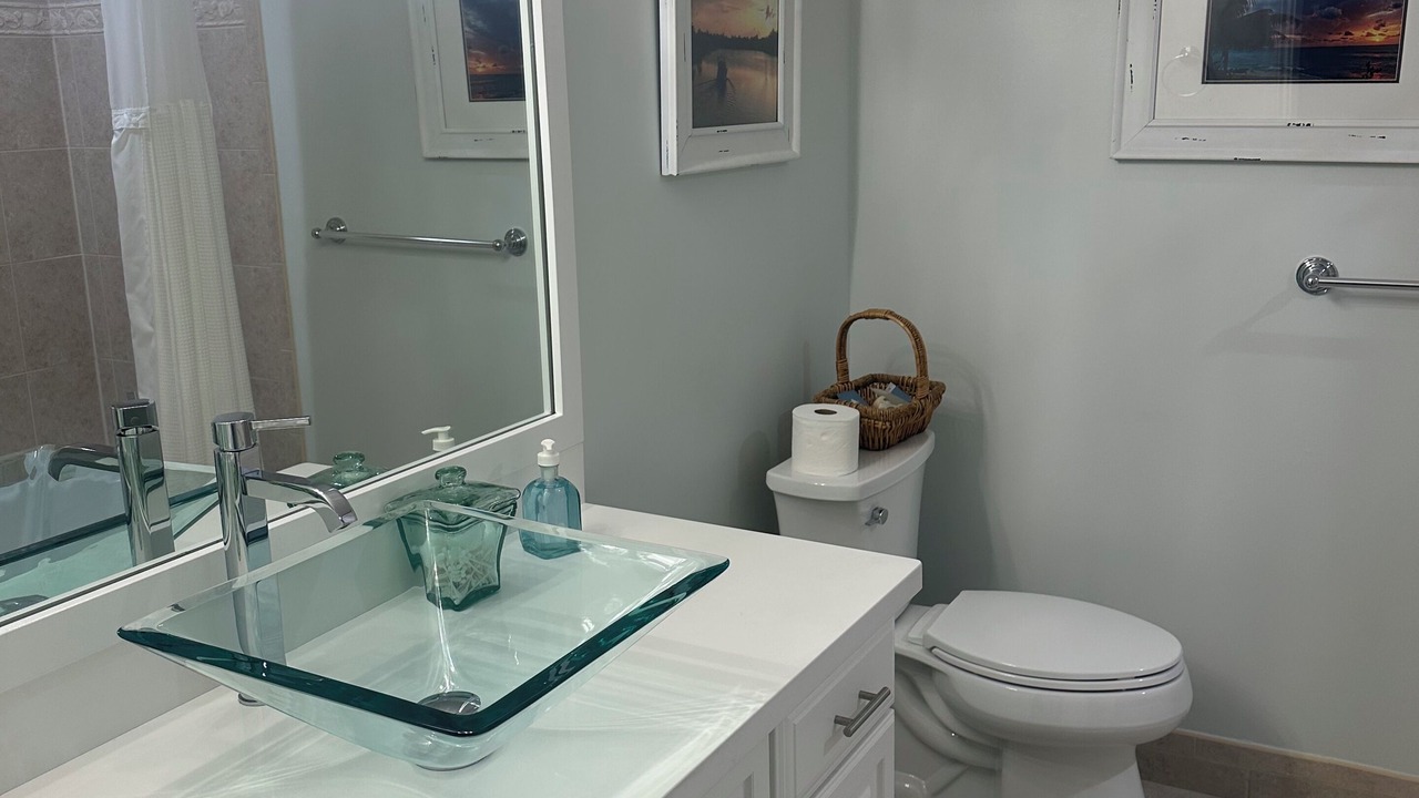 Photo of Bathroom in Islamorada