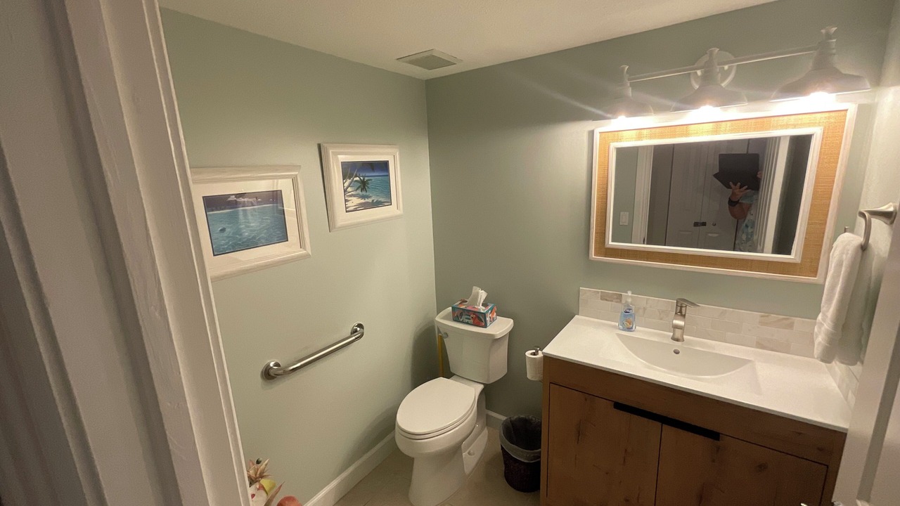 Photo of Bathroom in Islamorada