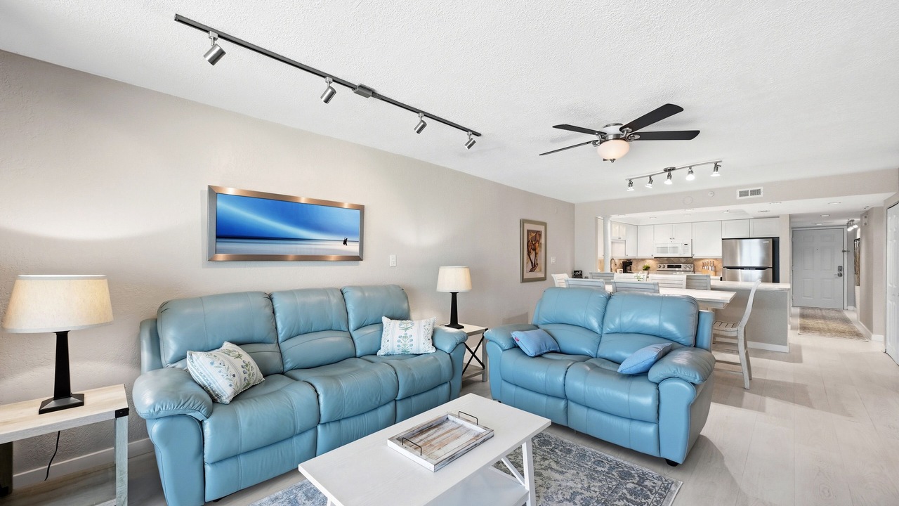 Photo of Livingroom in Indian Shores