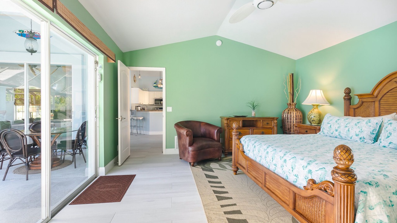 Photo of Bedroom in Central Naples