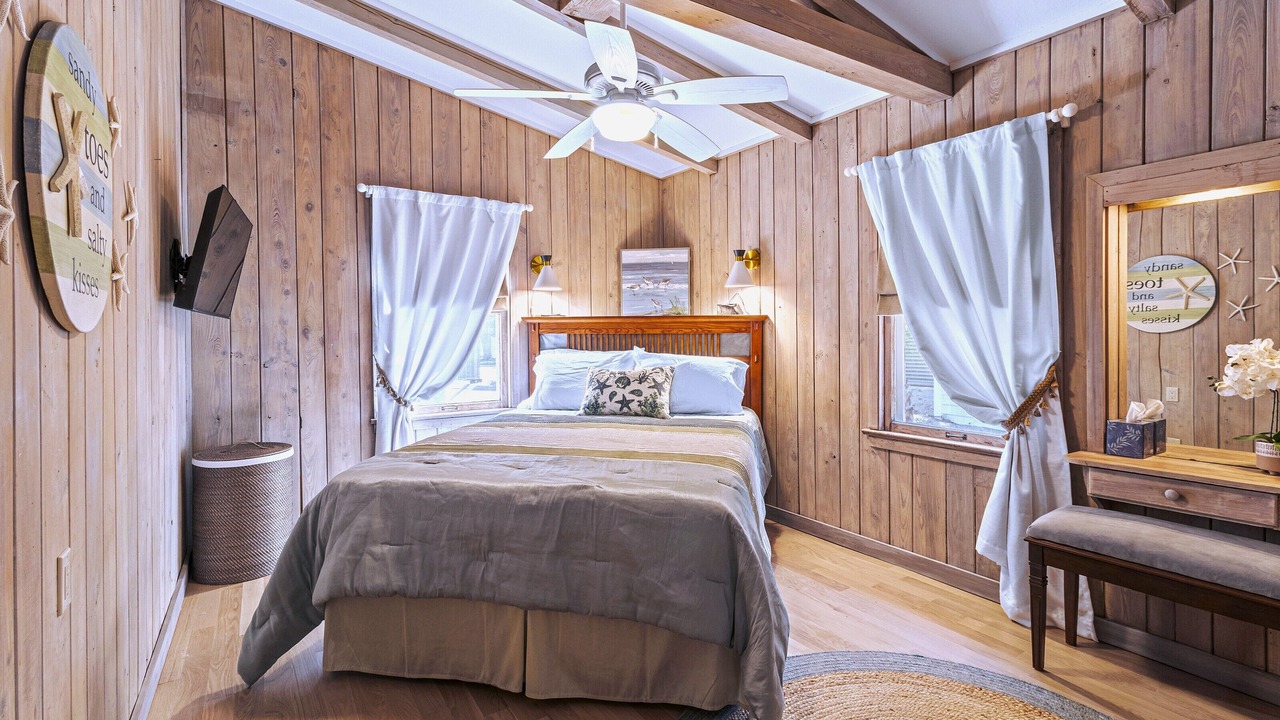 Photo of Bedroom in Siesta Key