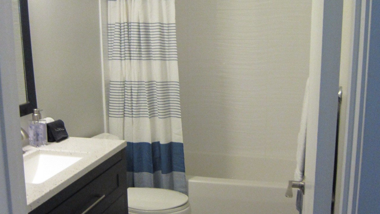 Photo of Bathroom in Hunt Club