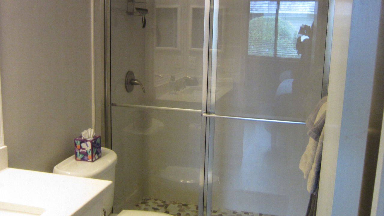 Photo of Bathroom in Hunt Club