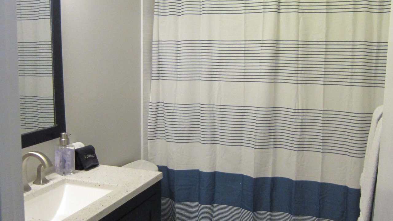 Photo of Bathroom in Hunt Club