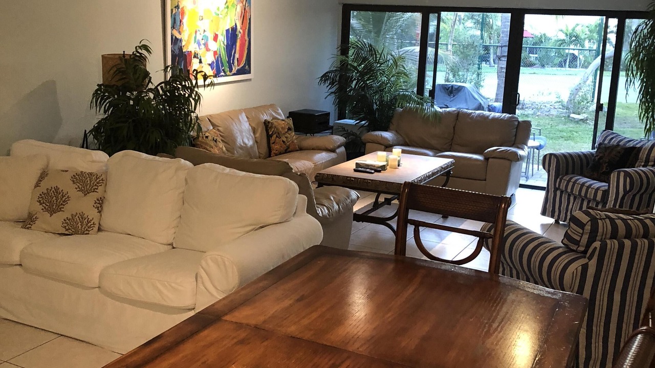 Photo of Livingroom in Islamorada