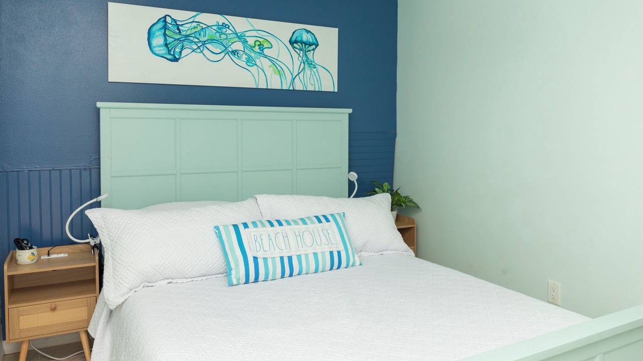 Photo of Bedroom in Dune Crest