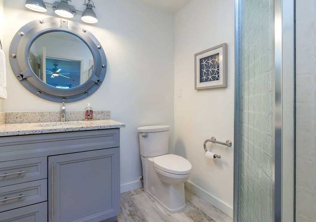 Photo of Bathroom in Marathon