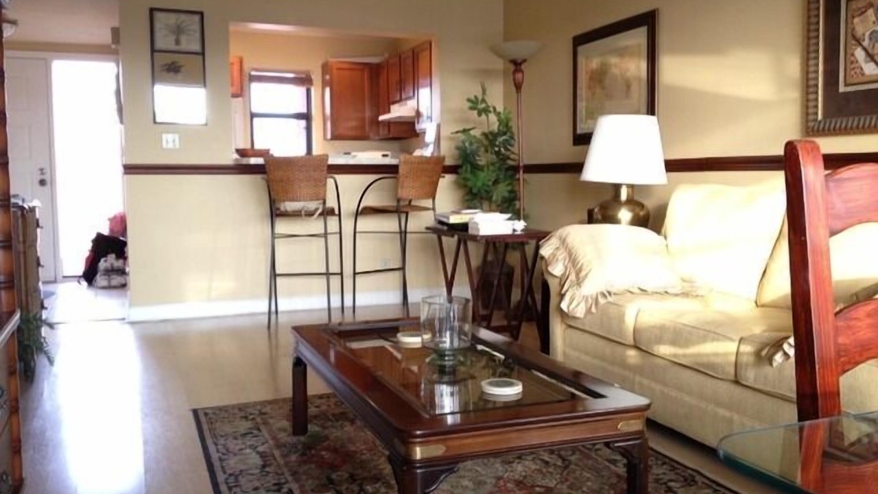 Photo of Livingroom in Old Naples