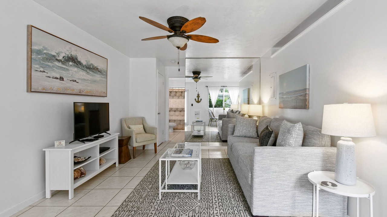 Photo of Bedroom in Palm Beach Shores