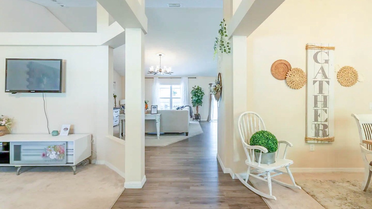 Photo of Livingroom in Port Malabar