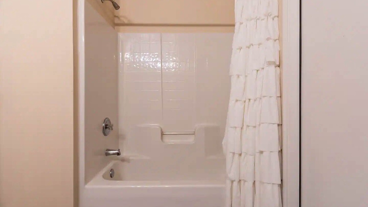 Photo of Bathroom in Port Malabar