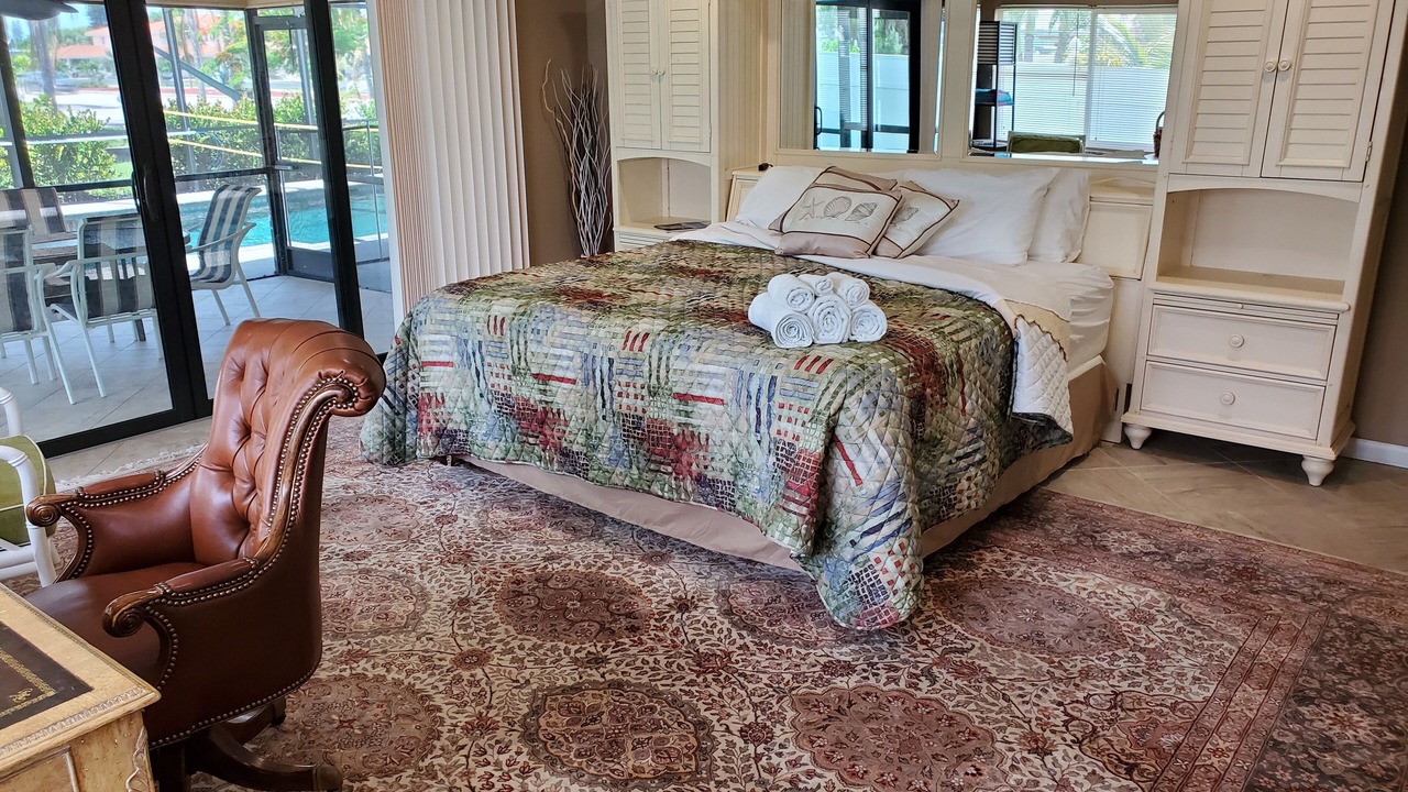 Photo of Bedroom in Caloosahatchee