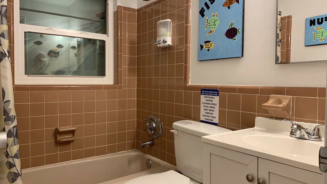 Photo of Bathroom in Caloosahatchee