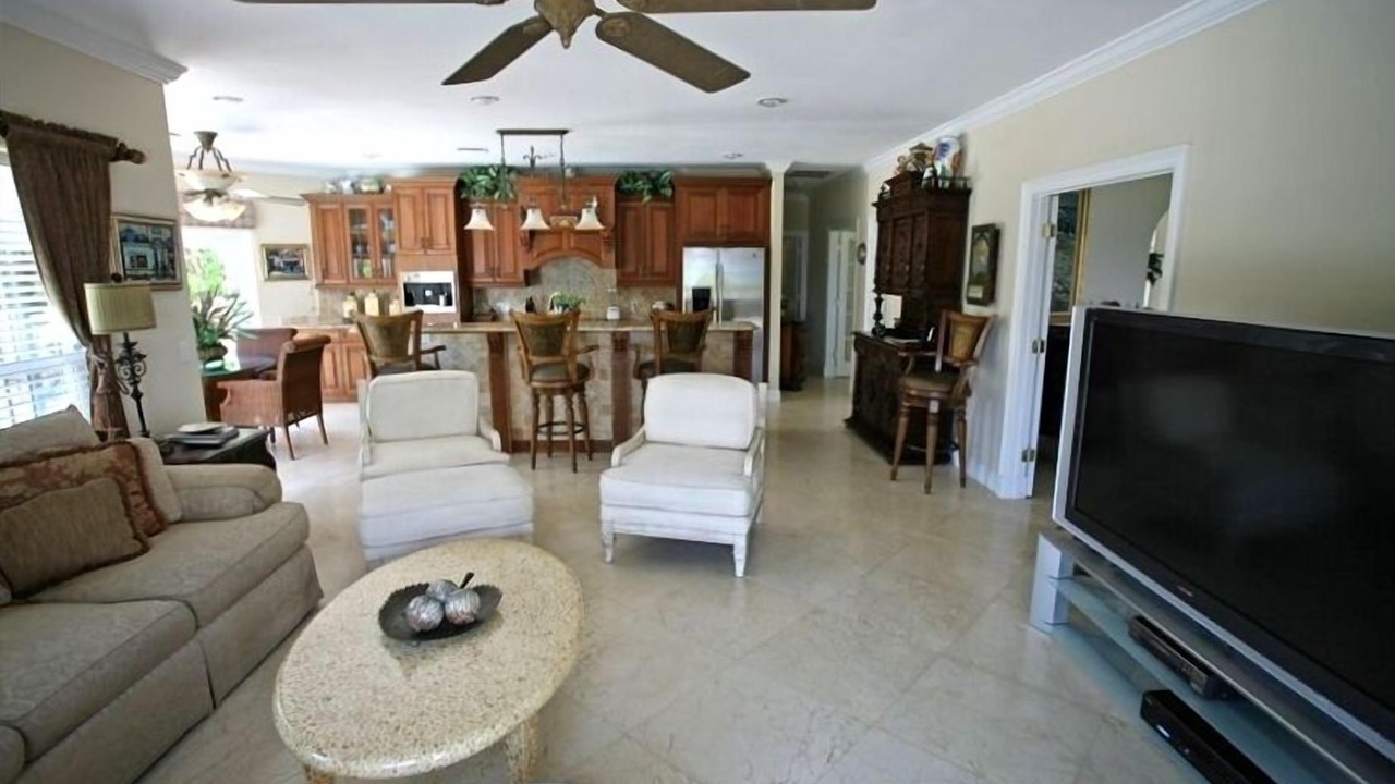Photo of Bedroom in Indian River Shores
