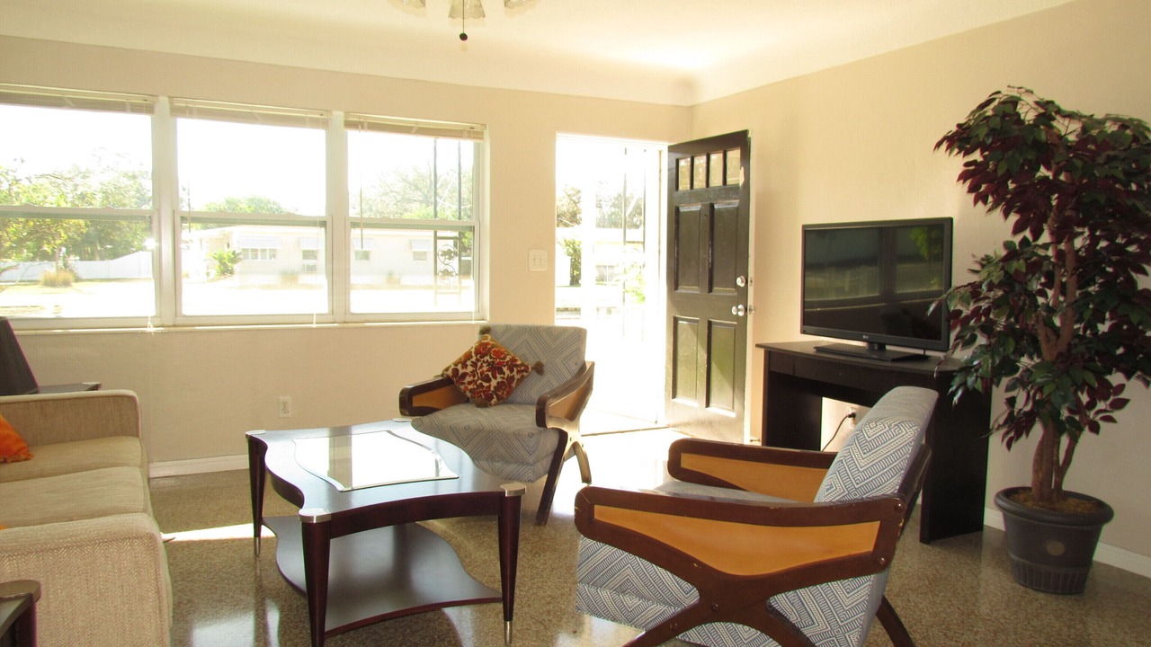 Photo of Livingroom in Disston Heights