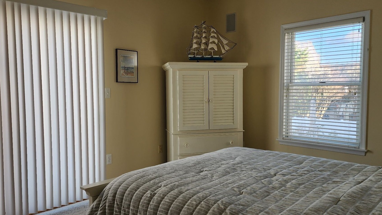 Photo of Bedroom in Harvey Cedars