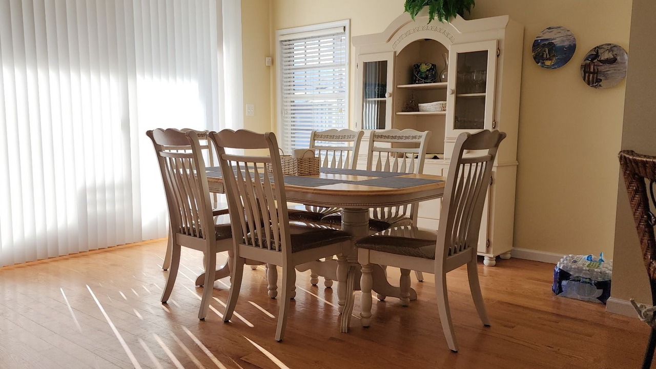 Photo of Livingroom in Harvey Cedars