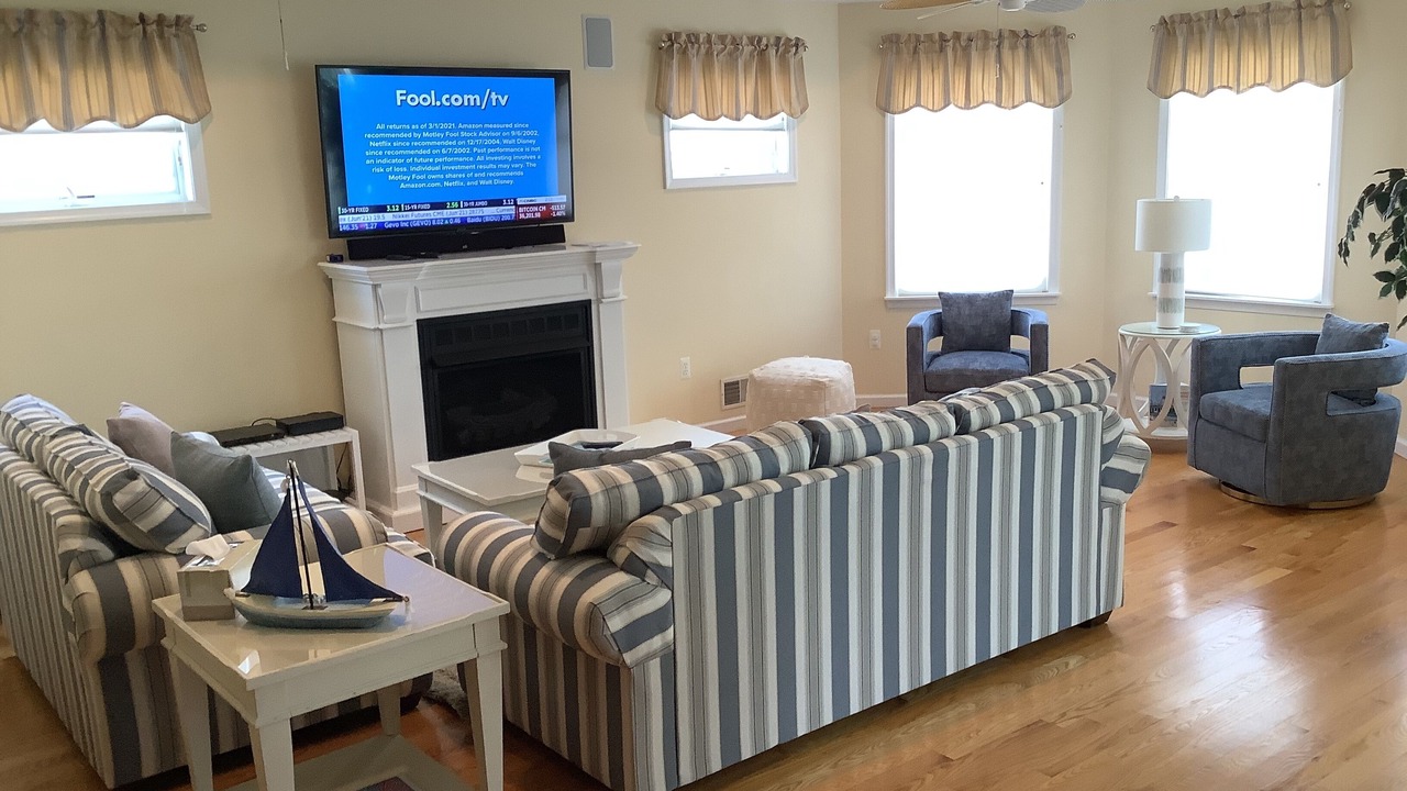 Photo of Livingroom in Harvey Cedars