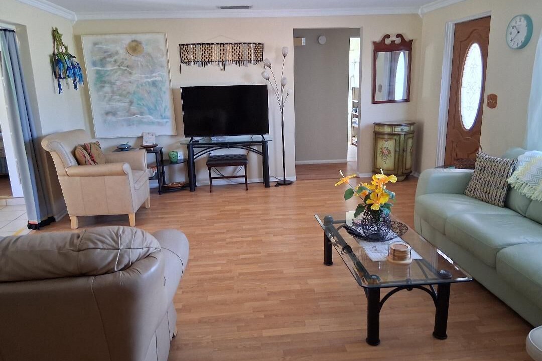 Photo of Livingroom in Gulf Gate Estates