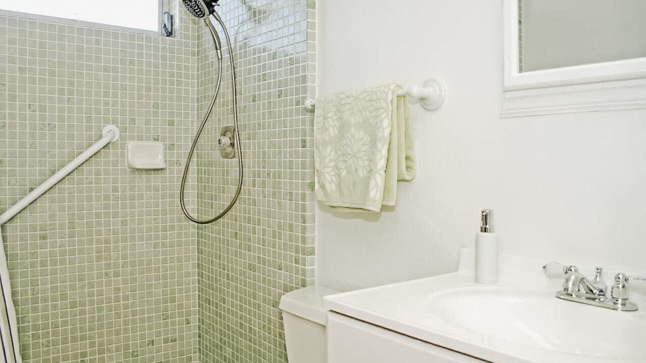 Photo of Bathroom in Naples Park